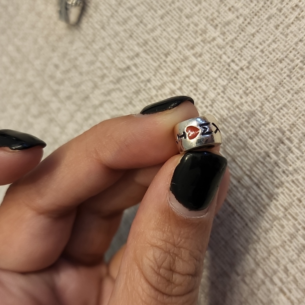Individuality Bead